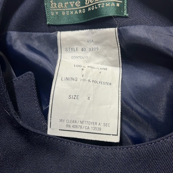 Harve Bernard Double Breasted Navy With Gold Buttons Blazer - Picture 4 of 4